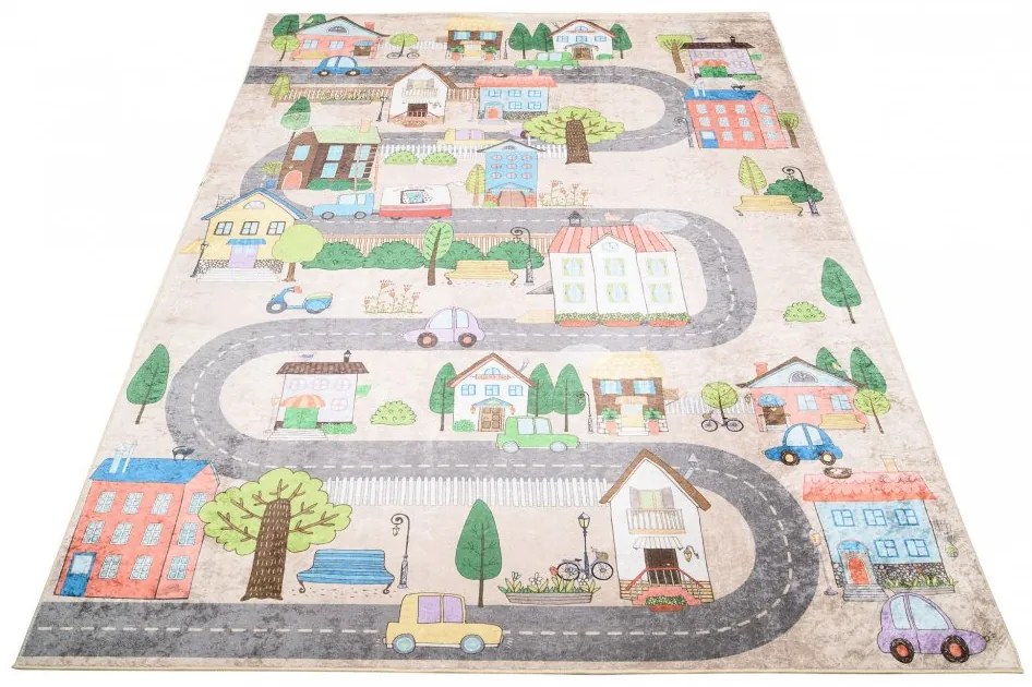 Детски килим с мотив на оживен град Ширина: 120 см | Дължина: 170 см
