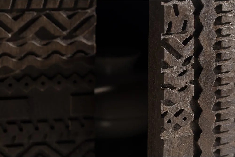 Тъмнокафяв скрин от масивно манго 160x75x40 cm Kalai – MOME