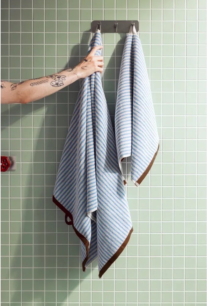 Памучна хавлиена кърпа от тери в цвят лавандула/кремава 70x140 cm Gobo – noo.ma