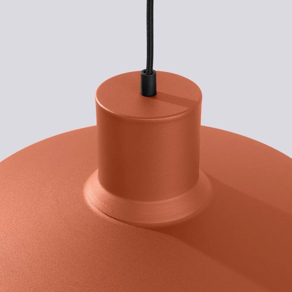 Оранжево висящо осветително тяло с метален абажур Vito – Sollux
