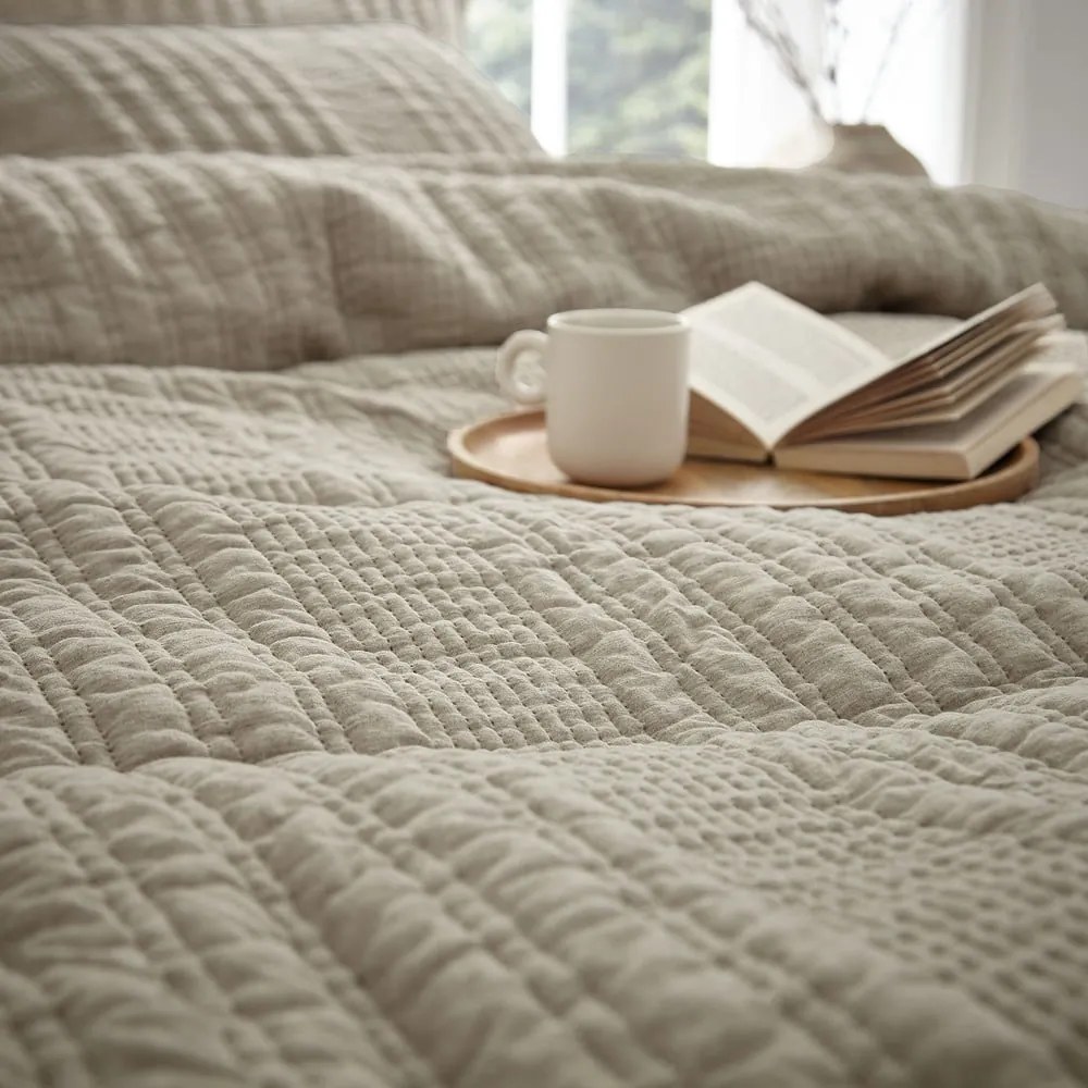 Бежово двойно удължено спално бельо 230x220 cm Tamba Stripe – Pineapple Elephant