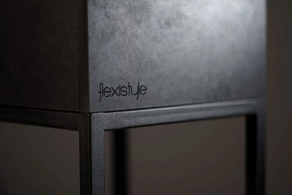 Черна минималистична метална саксия 22X22X50 см