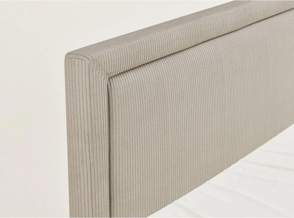 Бежово боксспринг легло 200x200 cm с място за съхранение Fresco – Maison de Rêve