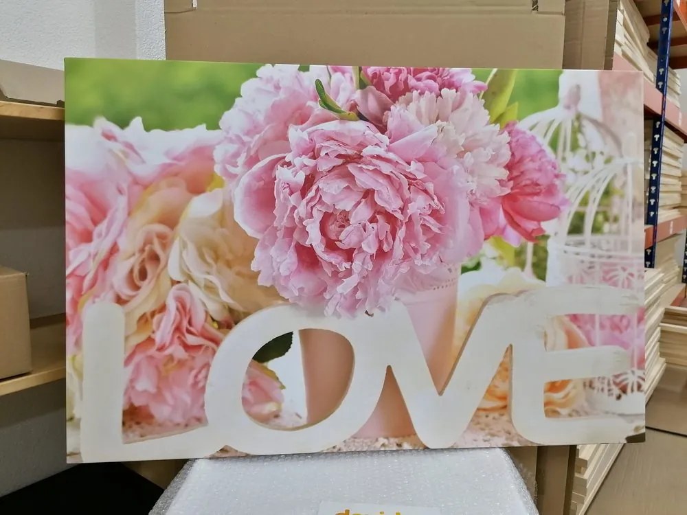 Картина на платно – С романтичен надпис Love