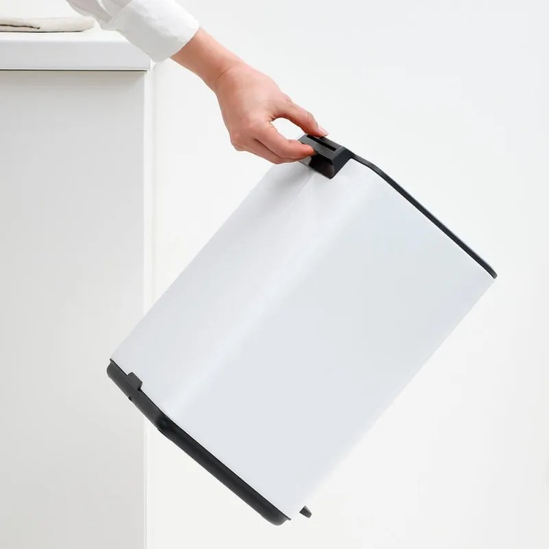 Кош за боклук Brabantia Bo Pedal 1010119, 12 л, Леко затваряне, Противоплъзгаща основа, Бял