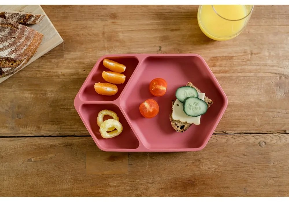 Червена силиконова детска чиния 16x25 cm – Kindsgut