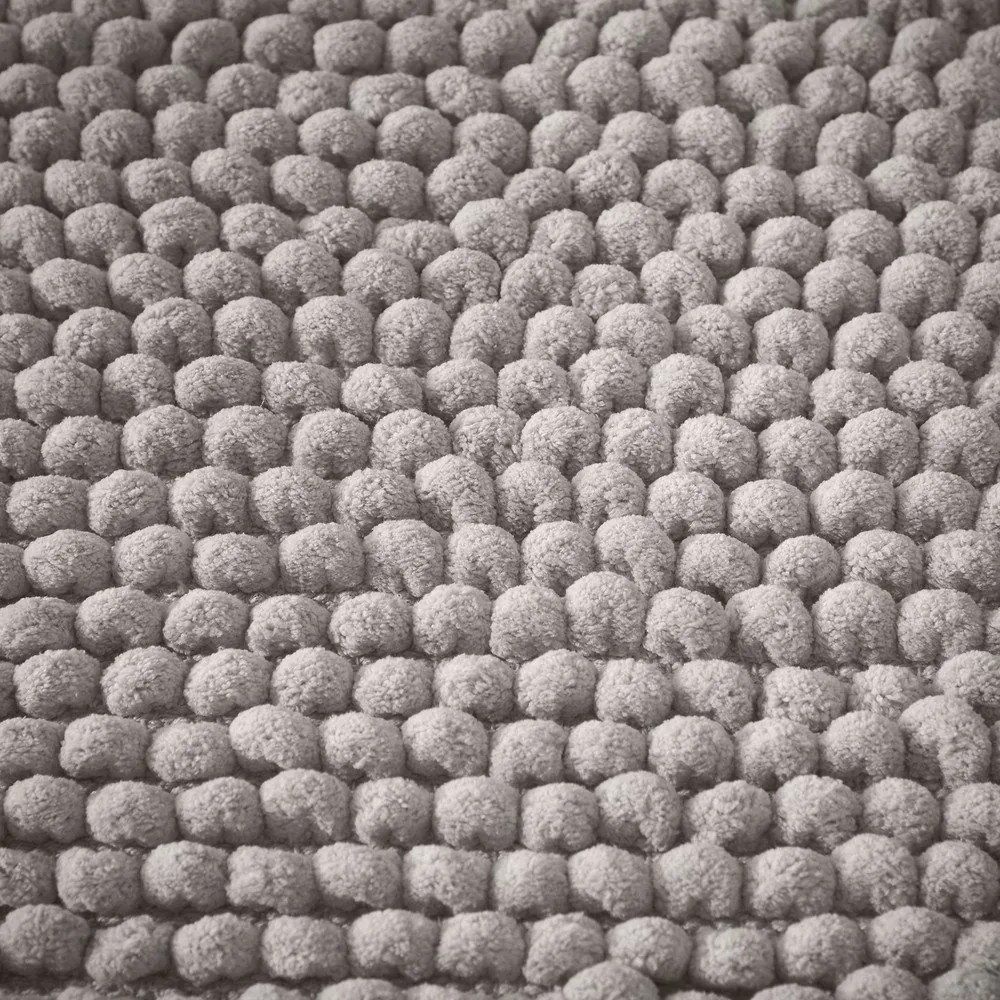 Сив килим за баня 50x120 cm Aspen Bobble – Bianca