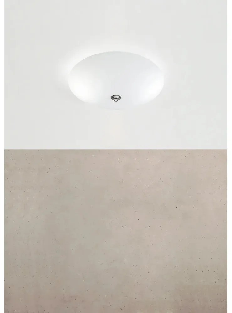 Бяло осветително тяло за таван със стъклен абажур ø 39 cm Platillo – Markslöjd