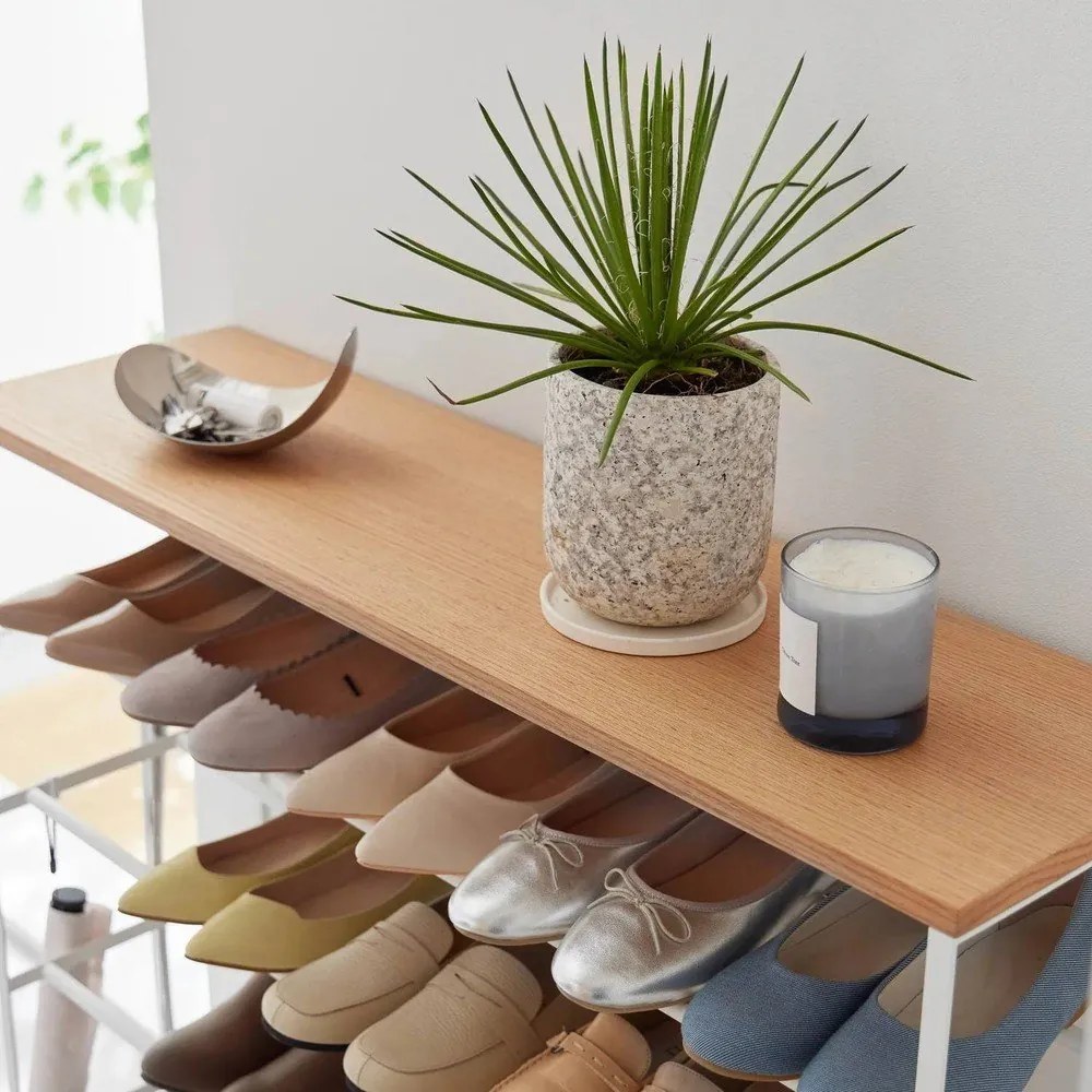 Бял метален стелаж за обувки 90,5x87x26 cm Tower – YAMAZAKI