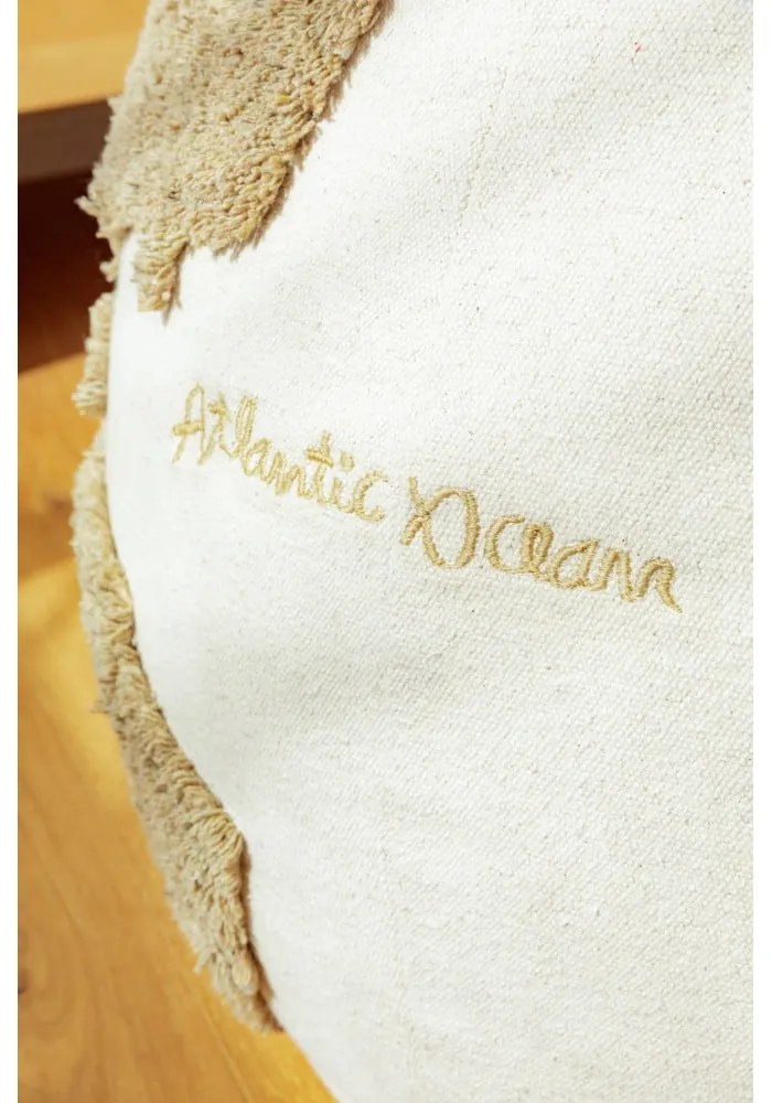 Детски пуф в зелен и кремав цвят World Map – Lorena Canals