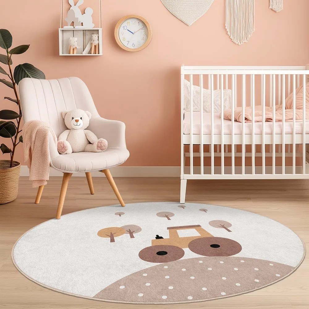 Бежов детски килим подходящ за пране ø150 cm Tractor World – Mila Home