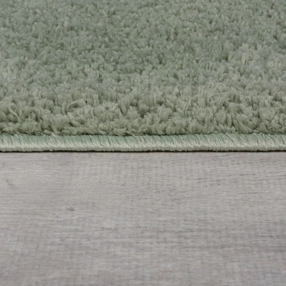 Зелен килим от рециклирани влакна подходящ за пране 160x230 cm Fluffy – Flair Rugs