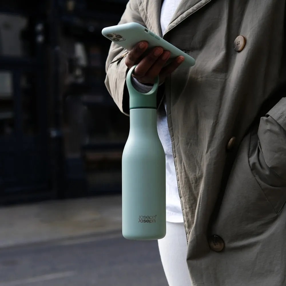 Пътническа бутилка от неръждаема стомана в цвят мента 500 мл Loop - Joseph Joseph