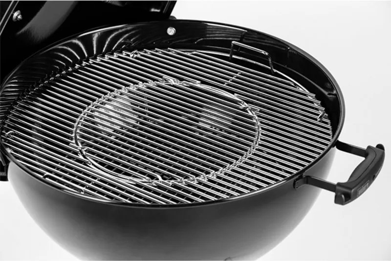 Барбекю на дървени въглища Weber Master Touch WB 14701004, 57 cm, Емайлирана стомана, Регулатор за въздух, 2 Гумени колела, Вграден термометър, Черен
