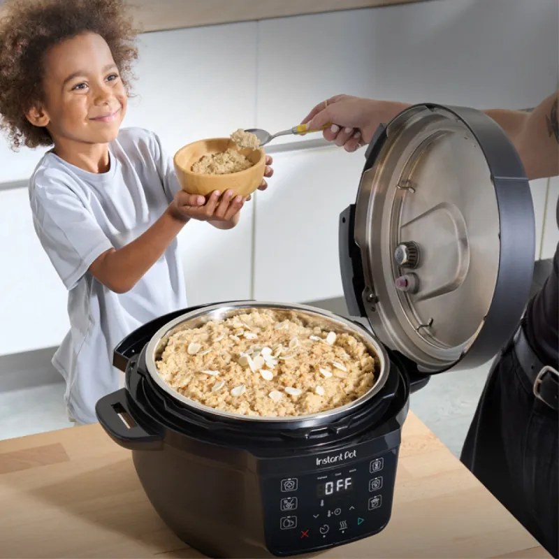 Мултикукър Instant Pot Classic Mini 140800001, 800W, 3.8 л, 7 програми, Favorite бутони, LCD дисплей, Неръждаема стомана, Черен