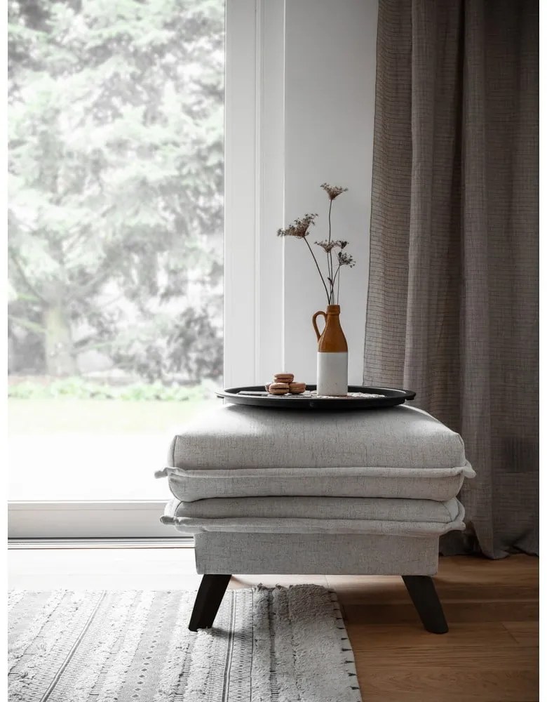 Светлобежова табуретка за крака Charming Charlie - Miuform