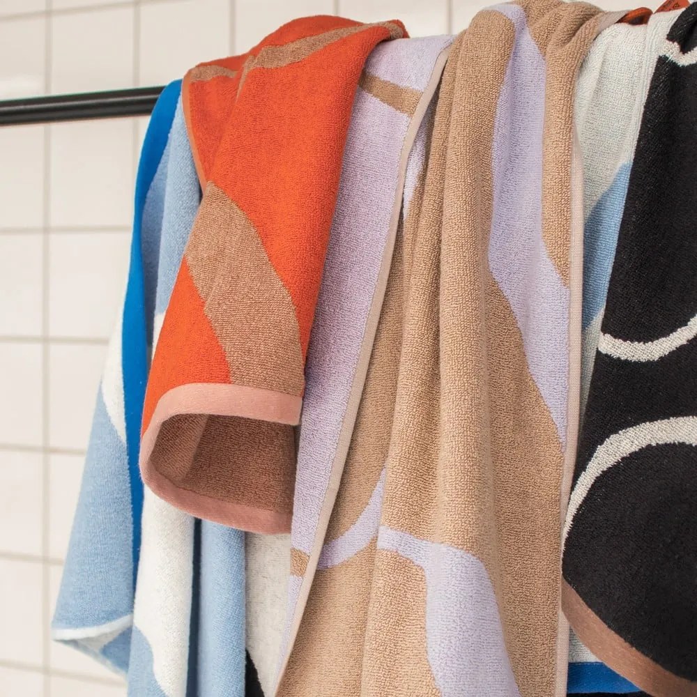 Кърпа за баня от органичен памук в цвят лавандула и светлокафяво 70x133 cm Nova Arte - Mette Ditmer Denmark