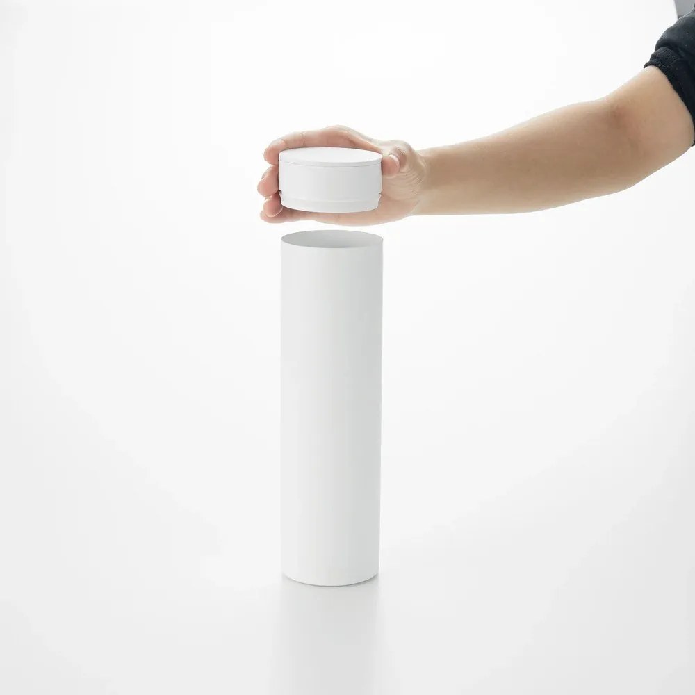 Метална кутия за носни кърпички Tower – YAMAZAKI