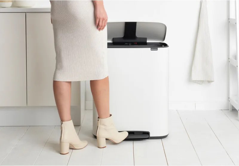 Кош за боклук Brabantia Bo Pedal 1003188, 2x30 л, Плавно затваряне, Противоплъзгаща основа, Бял