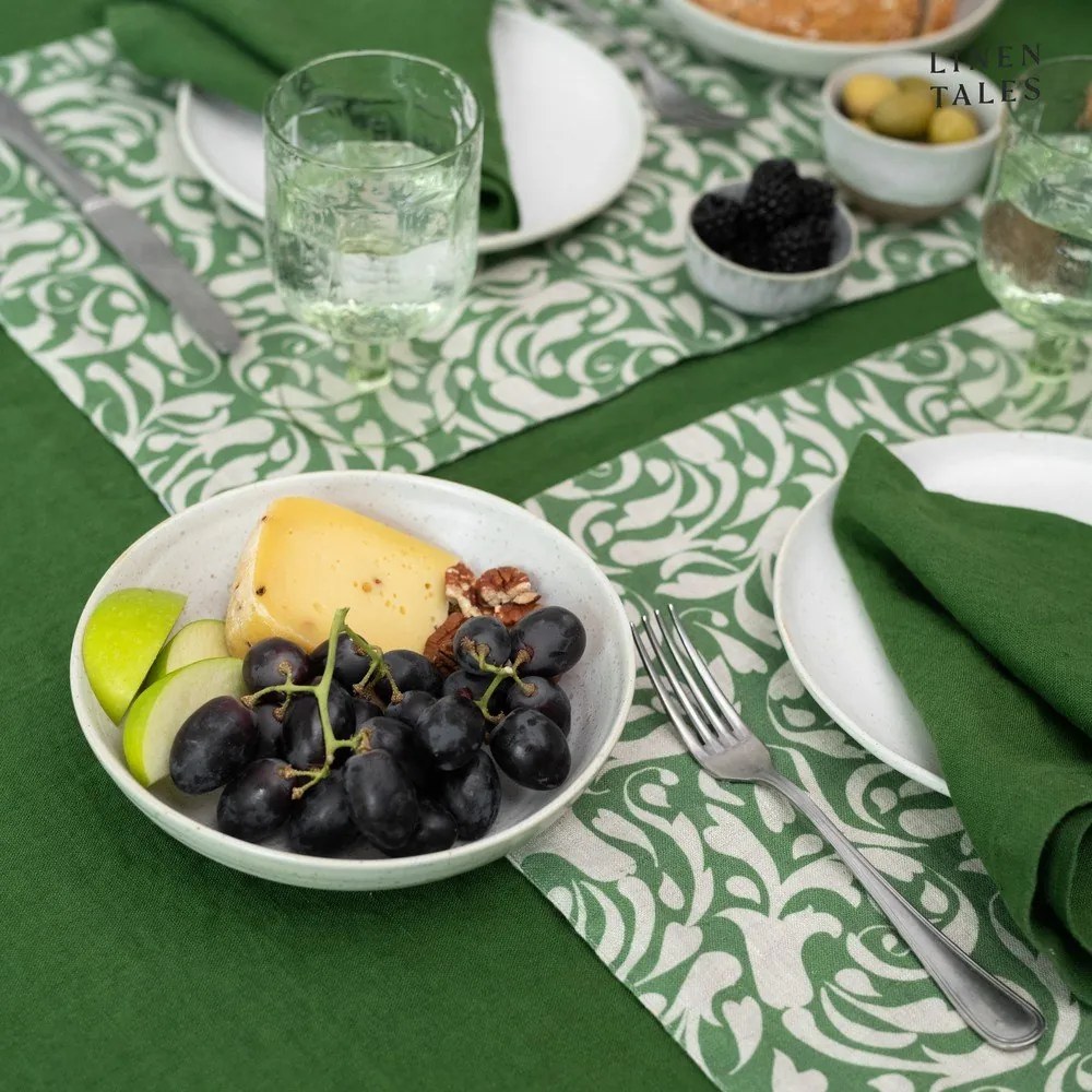 Ленена покривка за маса 140x140 cm True Green – Linen Tales