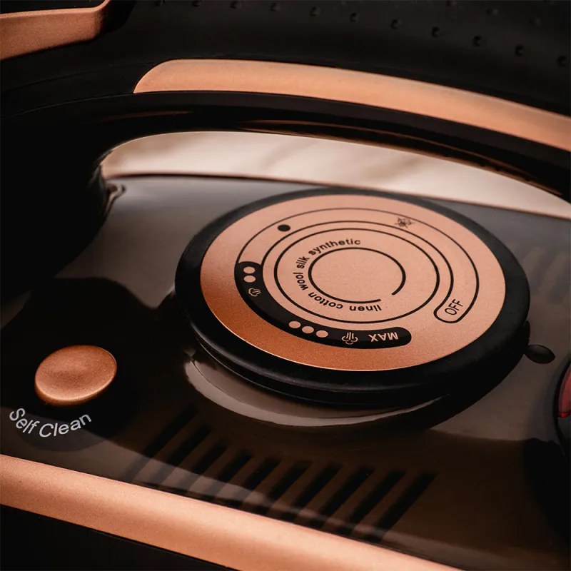 Разопакован: Ютия Oliver Voltz OV51050I, 3000W, 420 ml, Керамика, Автоматично изключване, Парен удар, Черен/златист