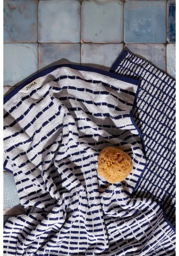 Бяла/синя кърпа от тери със смес от бамбук 50x100 cm Nuance – JUNA