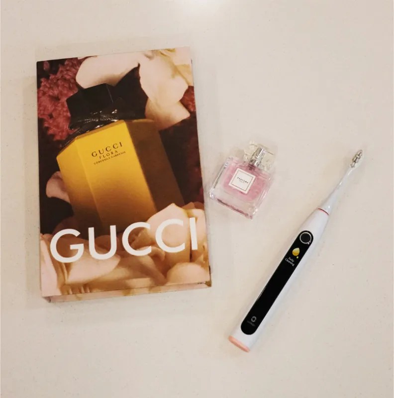 Електрическа четка за зъби Oclean X Lite, 72000 об/мин, 5 режима, Smart, Тъчскрийн, До 40 дни автономия, Отчитане на почистените зони, Светлосив