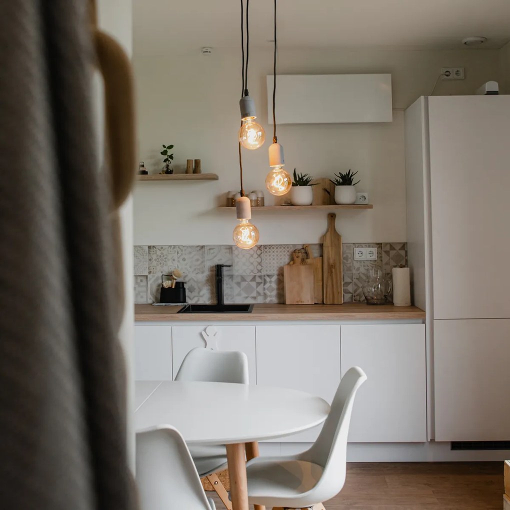 Индустриален висящ аплик черен с бетон кръгъл 3-светлина - Pedra