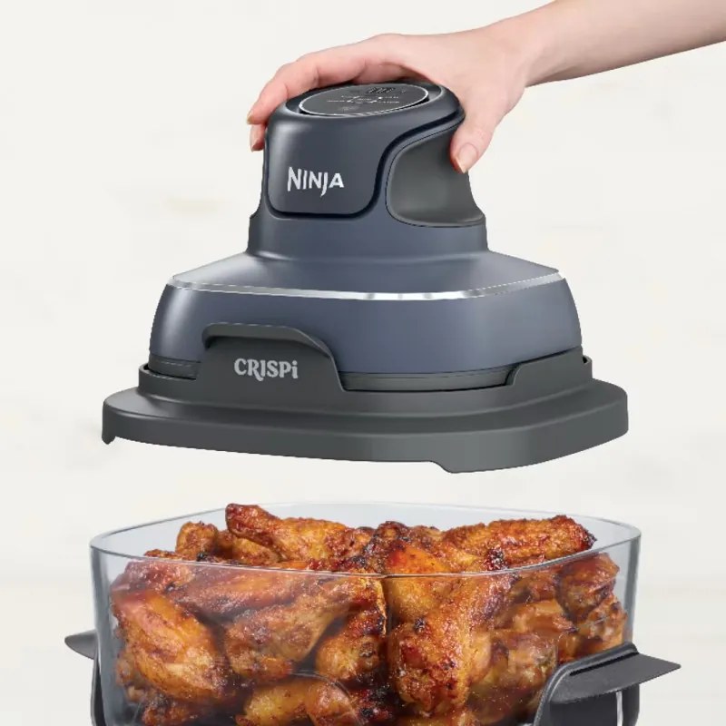 Фритюрник с горещ въздух преносим 4в1 Ninja CRISPi FN101EUGY, 1700W, 3.8l, 6 порции, 2 стъклени контейнера, 4 програми, Без PFAS и BPA, Тъмносин