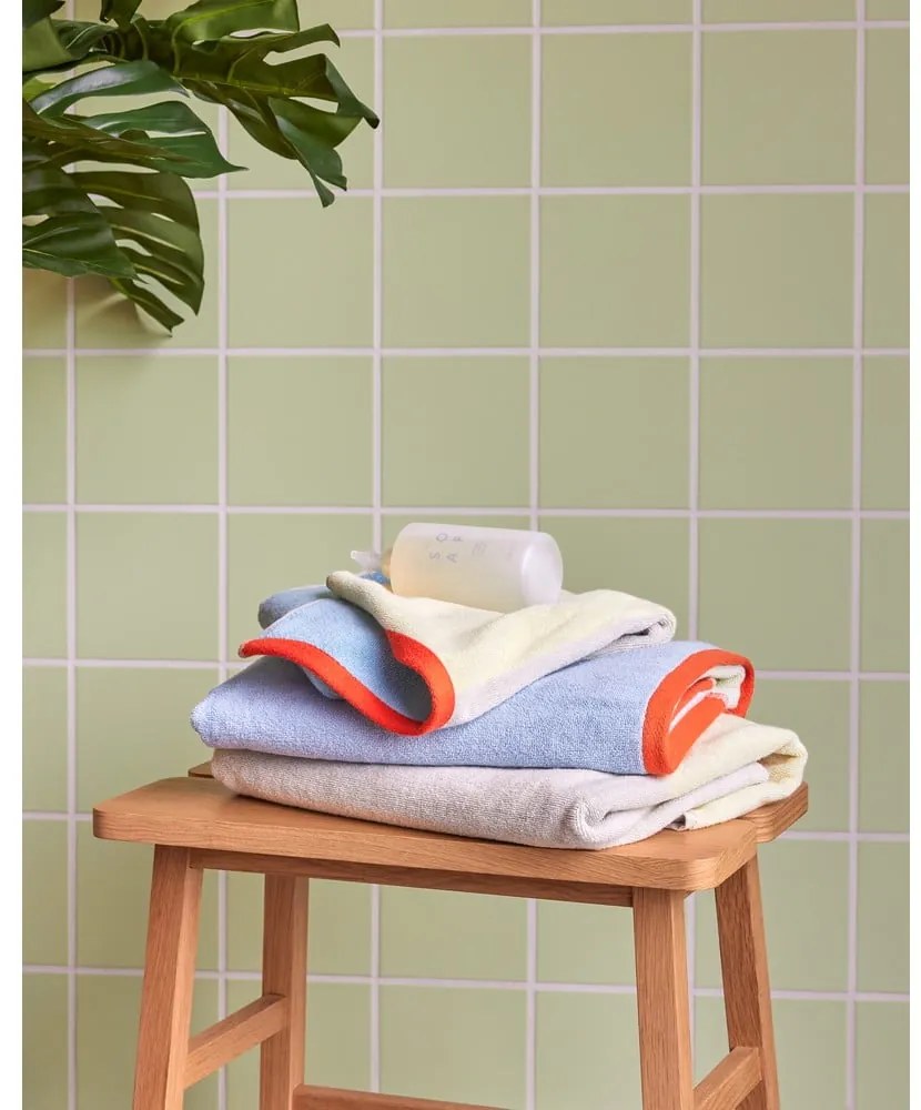 Синя памучена хавлиена кърпа от тери 70x140 cm Block – Hübsch