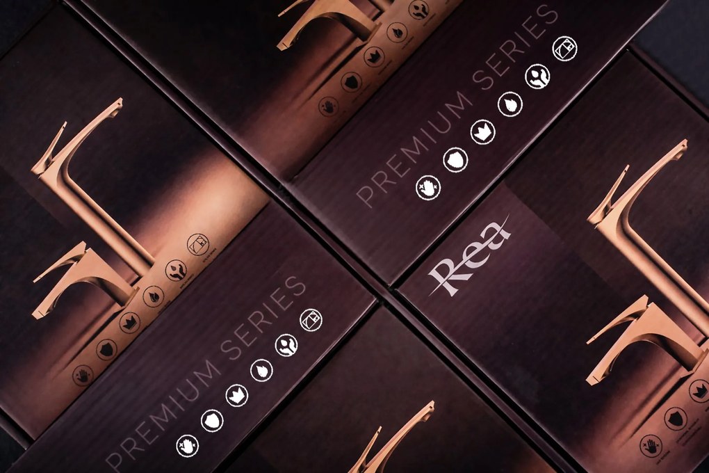 Комплект за душ PREMIUM REA JOE Brush Gold