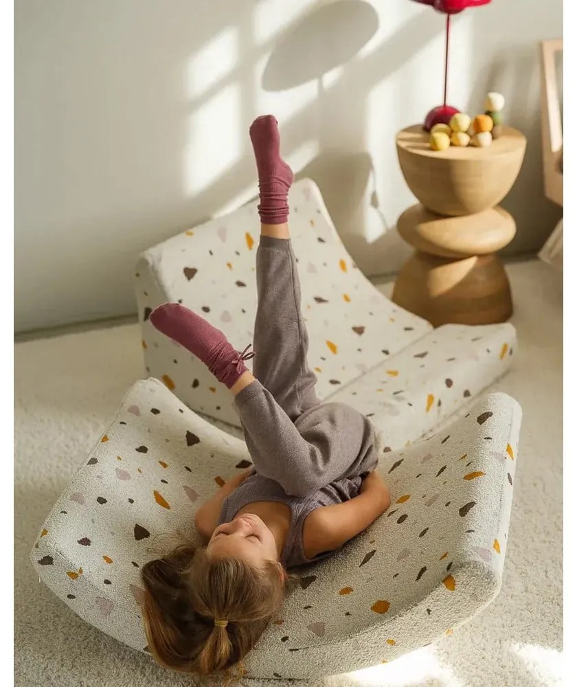 Бял детски стол от букле и шенил Terrazzo Moon – Wigiwama