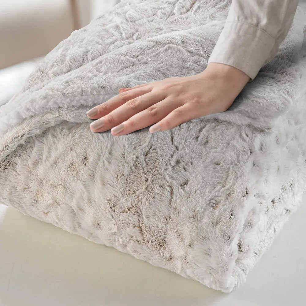 Сиво-бежово одеяло от изкуствена кожа 220x240 cm Alaska – douceur d'intérieur