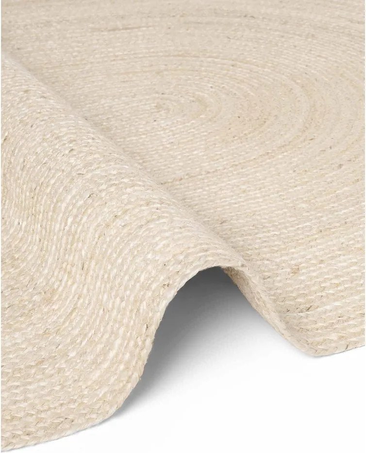 Двустранен ръчно изработен ютен килим в светло естествен цвят 160x230 cm Braided – Hanse Home