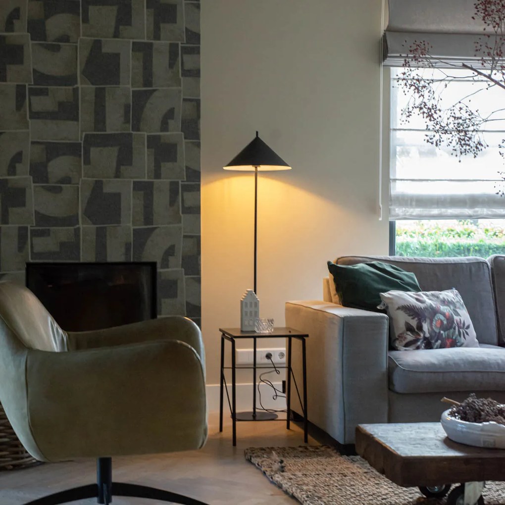 Дизайнерска подова лампа черна триъгълна - Triangolo