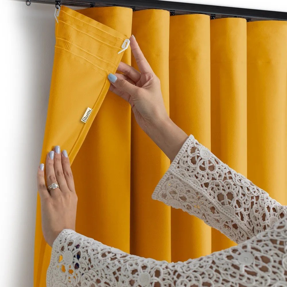 Затъмняваща завеса в цвят горчица 200x270 cm Velto – Filumi