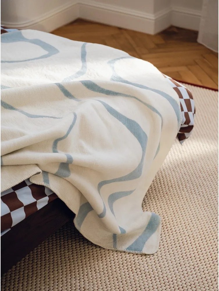 Синьо /кремаво одеяло 150x200 cm Felu – noo.ma