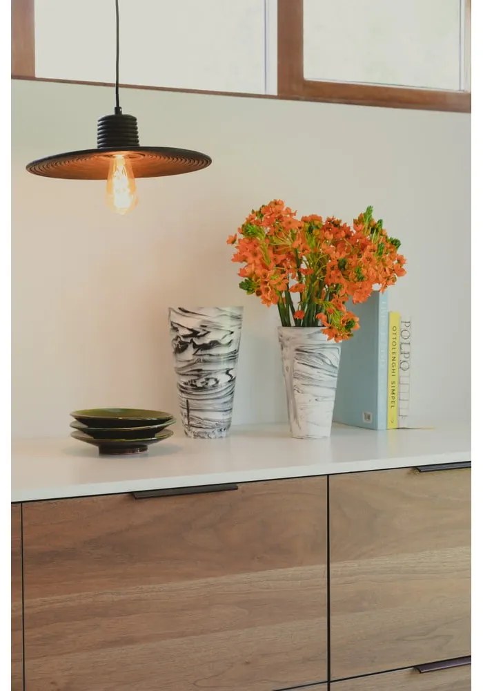 Черно затъмняващо се висящо осветително тяло с ратанов абажур ø 35 cm Balance – Zuiver