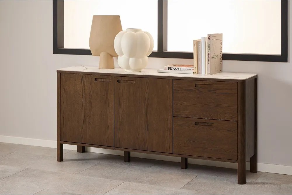 Кафяв скрин от декор от дъб 160x75x40 cm Southampton – Actona