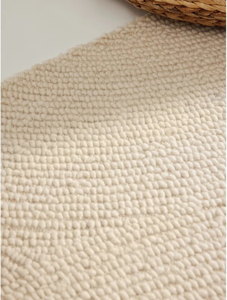 Ръчно изработена вълнена пътека в светло естествен цвят 80x300 cm Calmio – Hanse Home