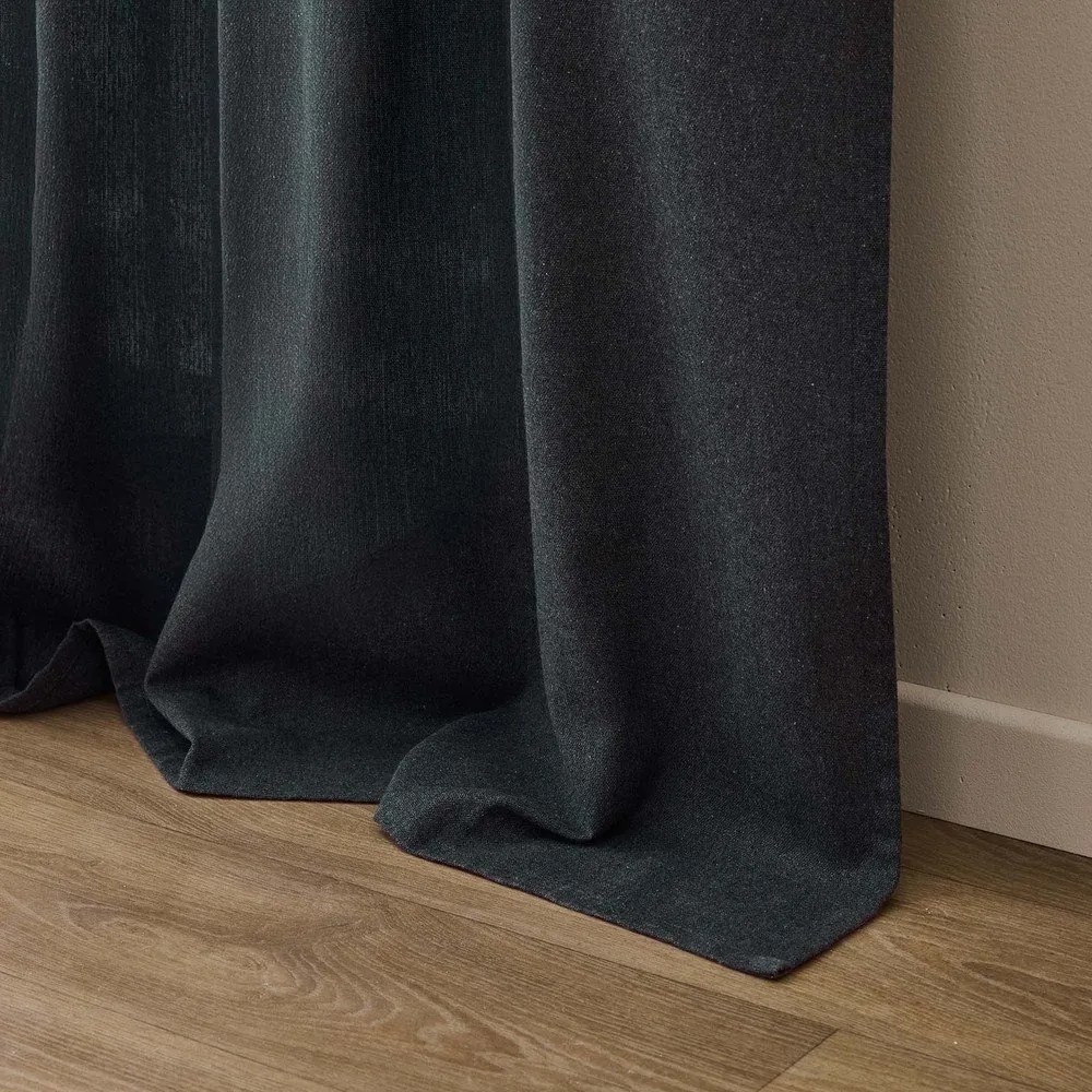 Антрацитно перде със смес от памук 140x240 cm Everest – douceur d'intérieur