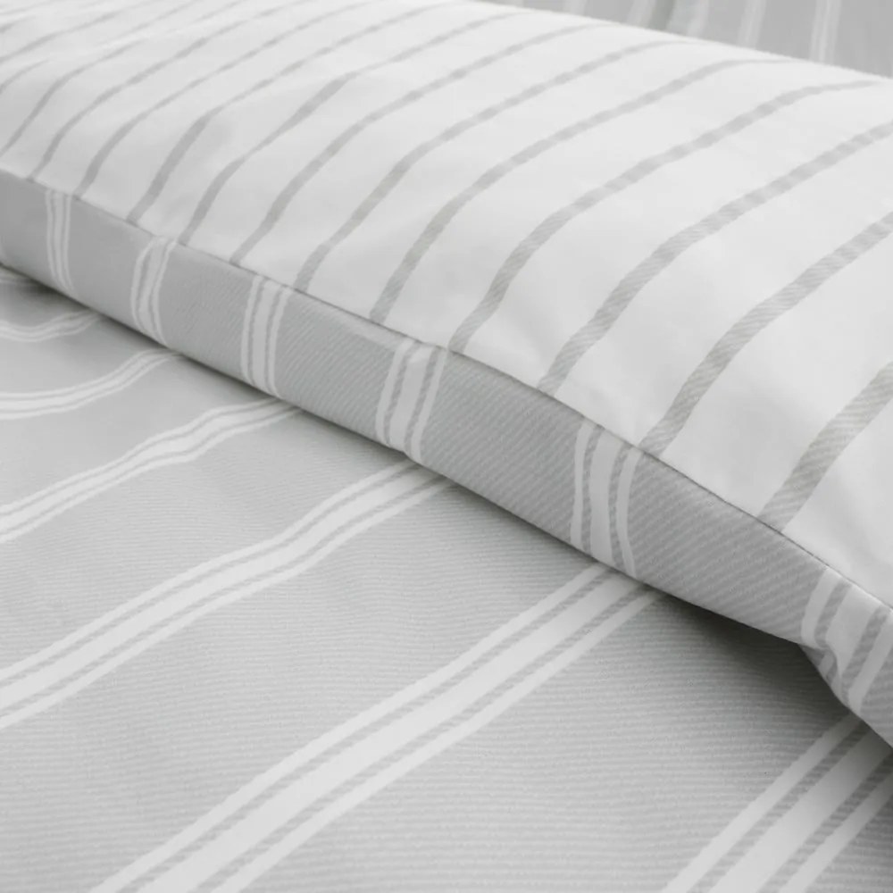 Сиво двойно удължено памучно спално бельо 230x220 cm Ashford Stripe – Bianca