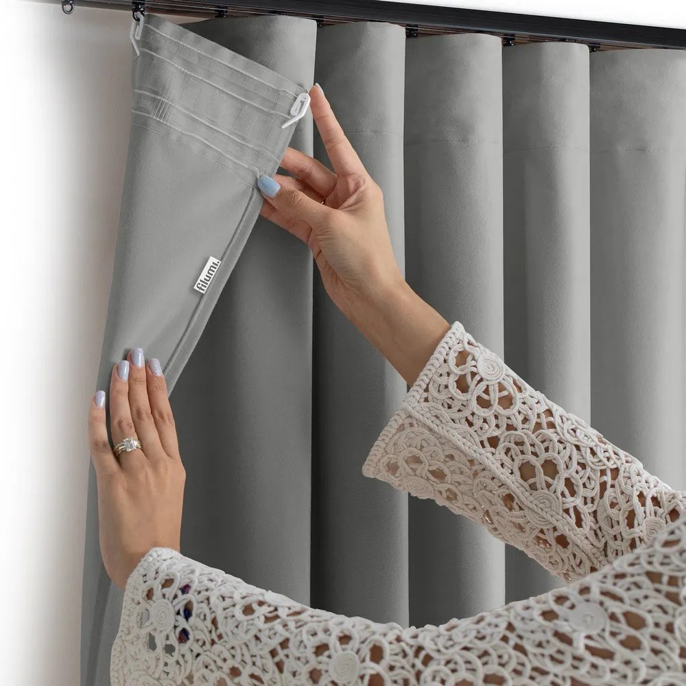 Сива затъмняваща завеса 530x225 cm Velto – Filumi