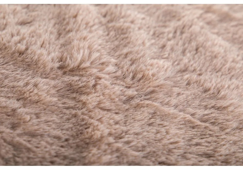 Кафяво одеяло от изкуствена кожа 150x200 cm Ruby – Tiseco Home Studio