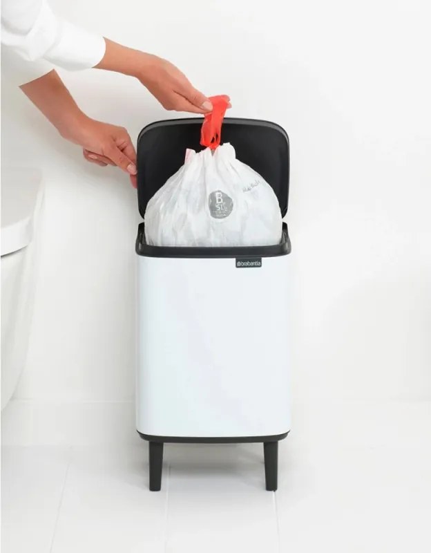 Кош за боклук Brabantia Bo Small Hi 1006643, 7 л, Повдигнат, Плавно и безшумно отваряне, Противоплъзгаща основа, Бял
