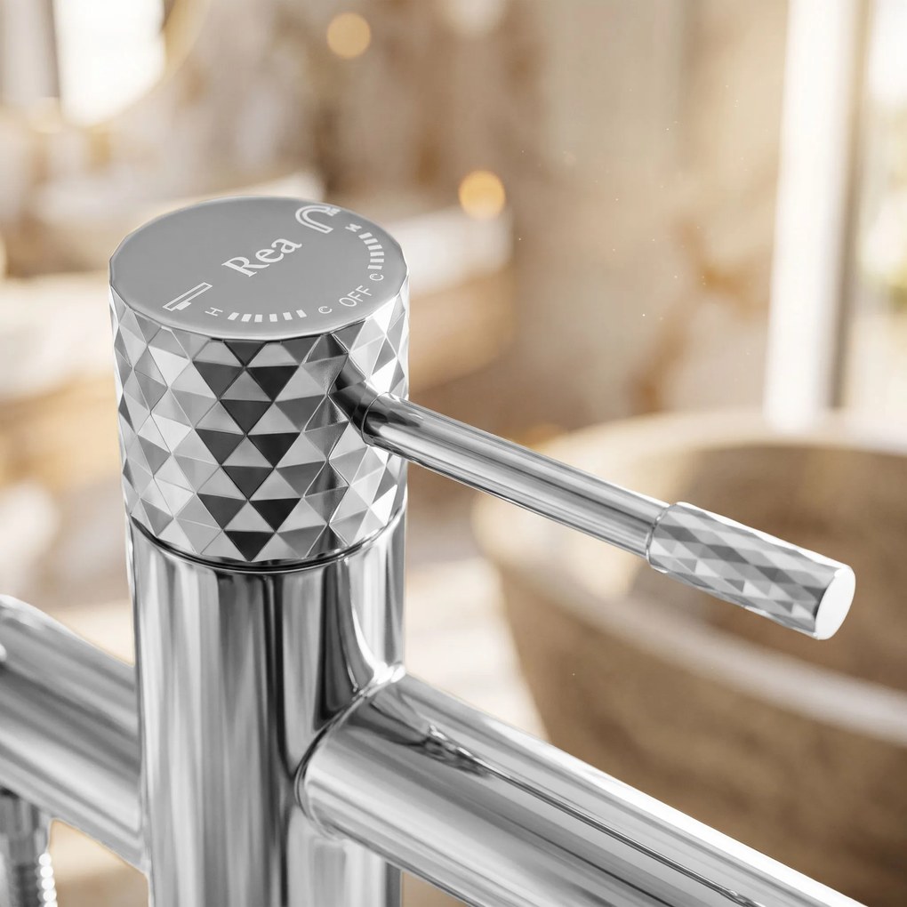 Cмесител-свободно стоящ  Rea Lungo Diamond Chrome