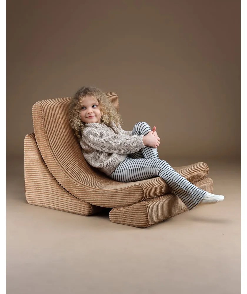 Кафяв детски стол от рипсено кадифе Moon – Wigiwama