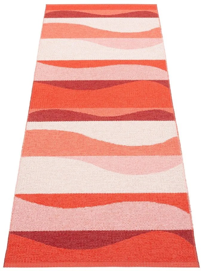 Червена пътека за открито и закрито 70x200 cm Urvi Fire – Pappelina