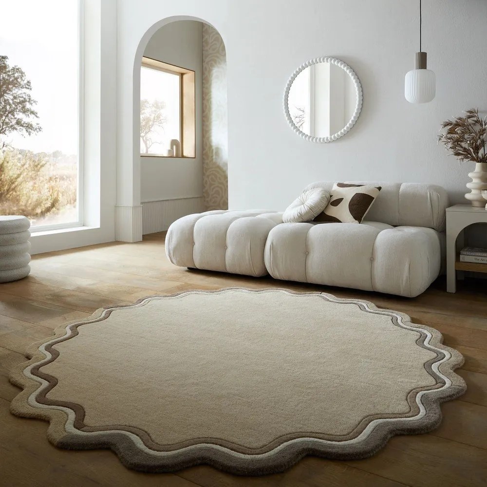 Ръчно изработен вълнен кръгъл килим в естествен цвят ø 180 cm Leo Scallop – Flair Rugs