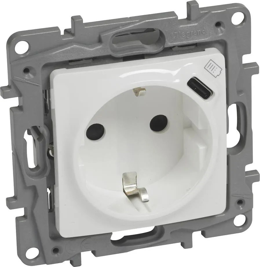 Legrand Контакт ШУКО 2P+E 16A + USB тип C 1.5A 7.5W цвят Бял Niloe  - 764535